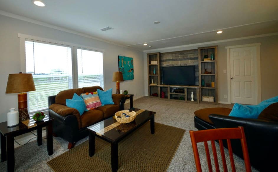 High plains 3387 interior home features