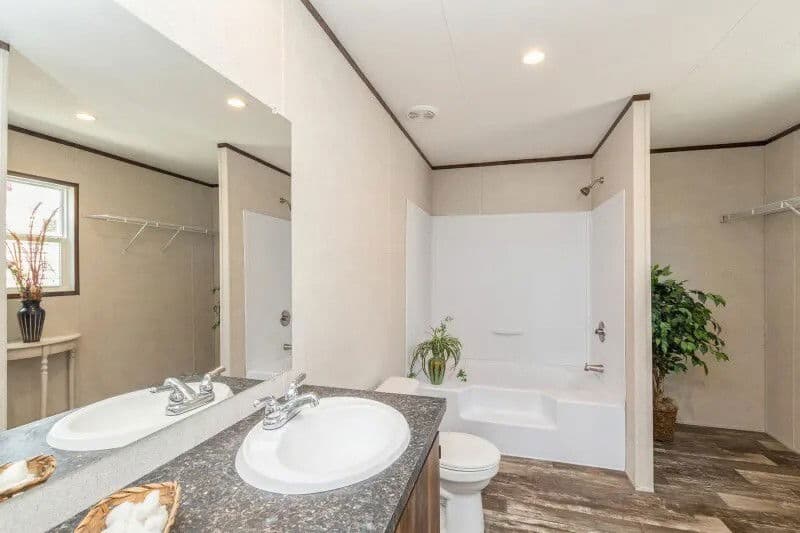 Grand bathroom home features