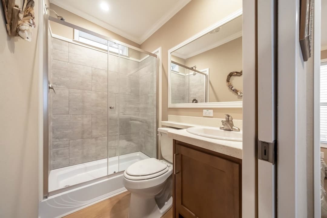 Wedge 13442s bathroom home features