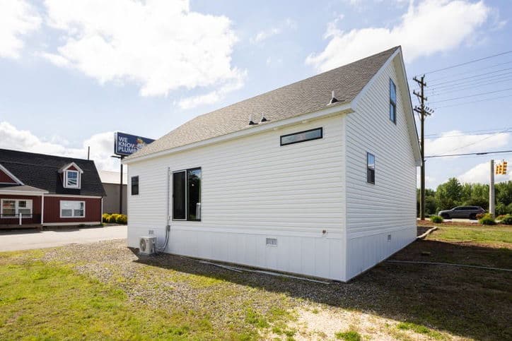 Meadowbrook 32361a elevation and exterior home features