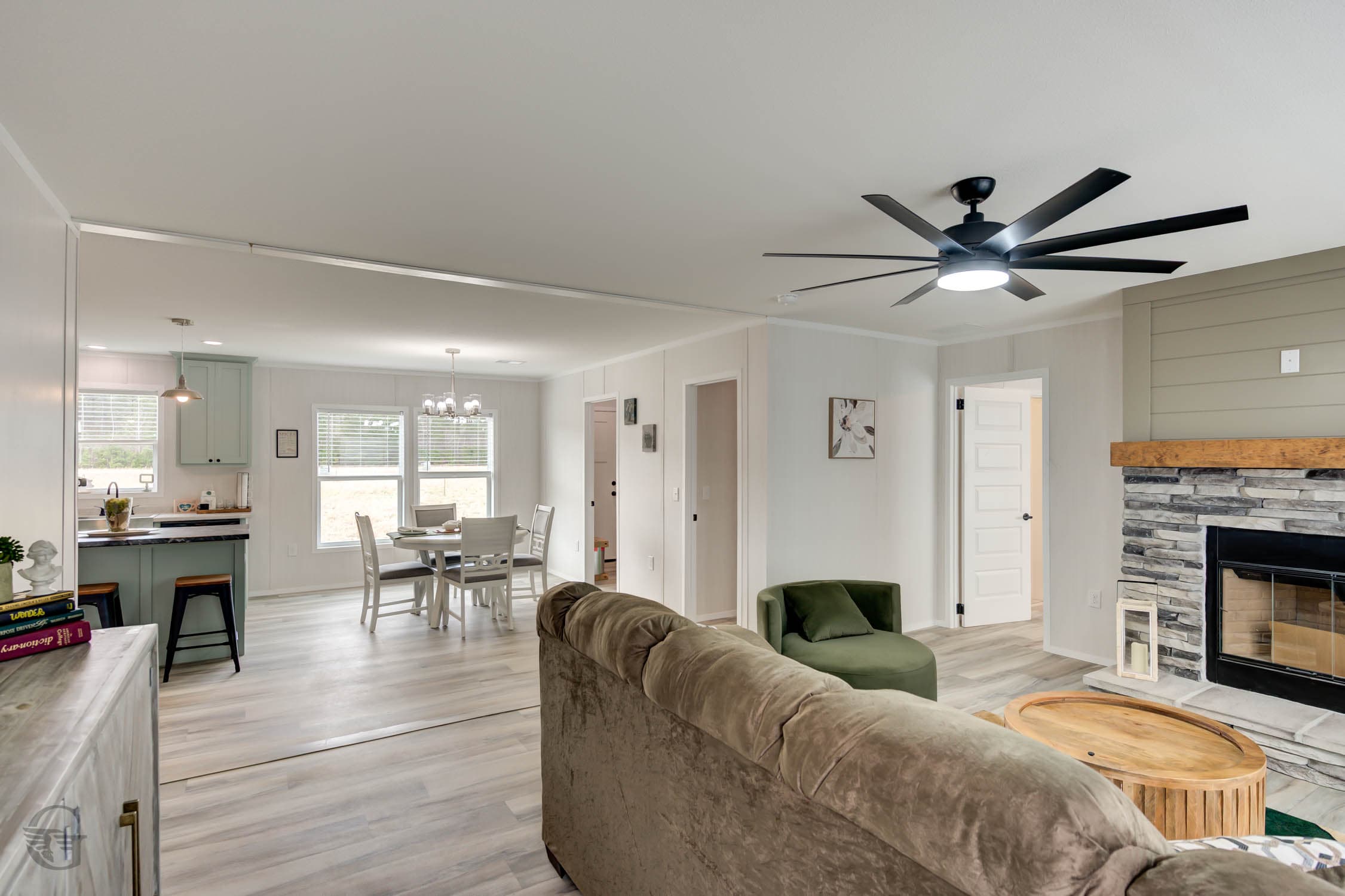 The thaddeus interior home features