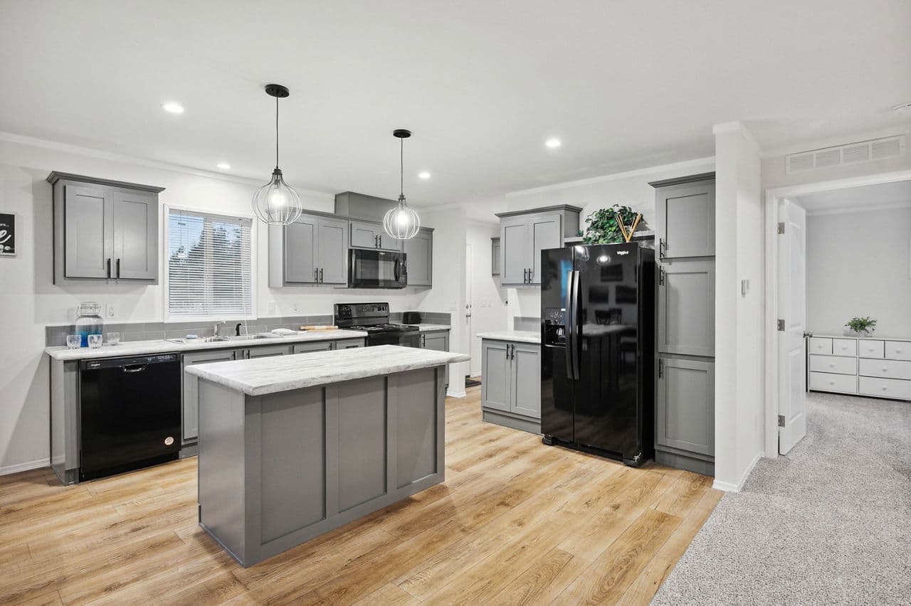 Millcreek 4400-6 kitchen home features