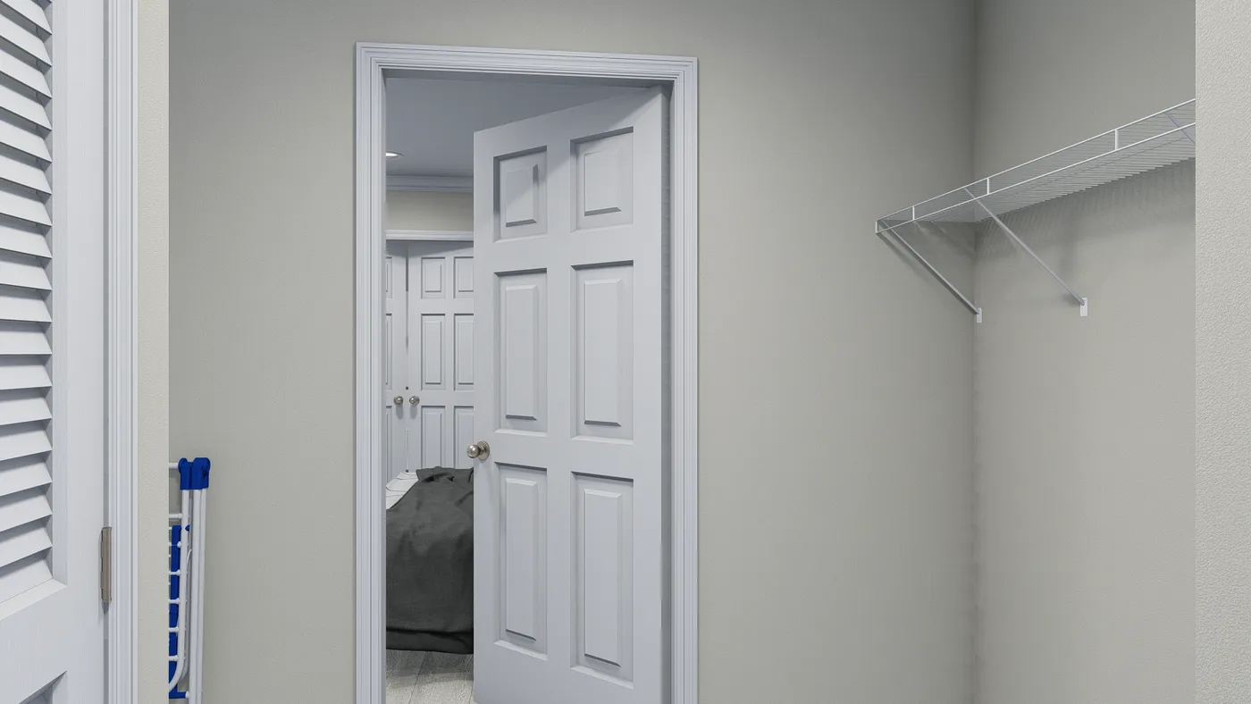 Topsail interior home features