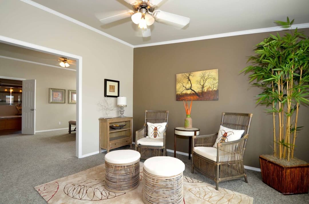 Hacienda ii 41664a interior home features