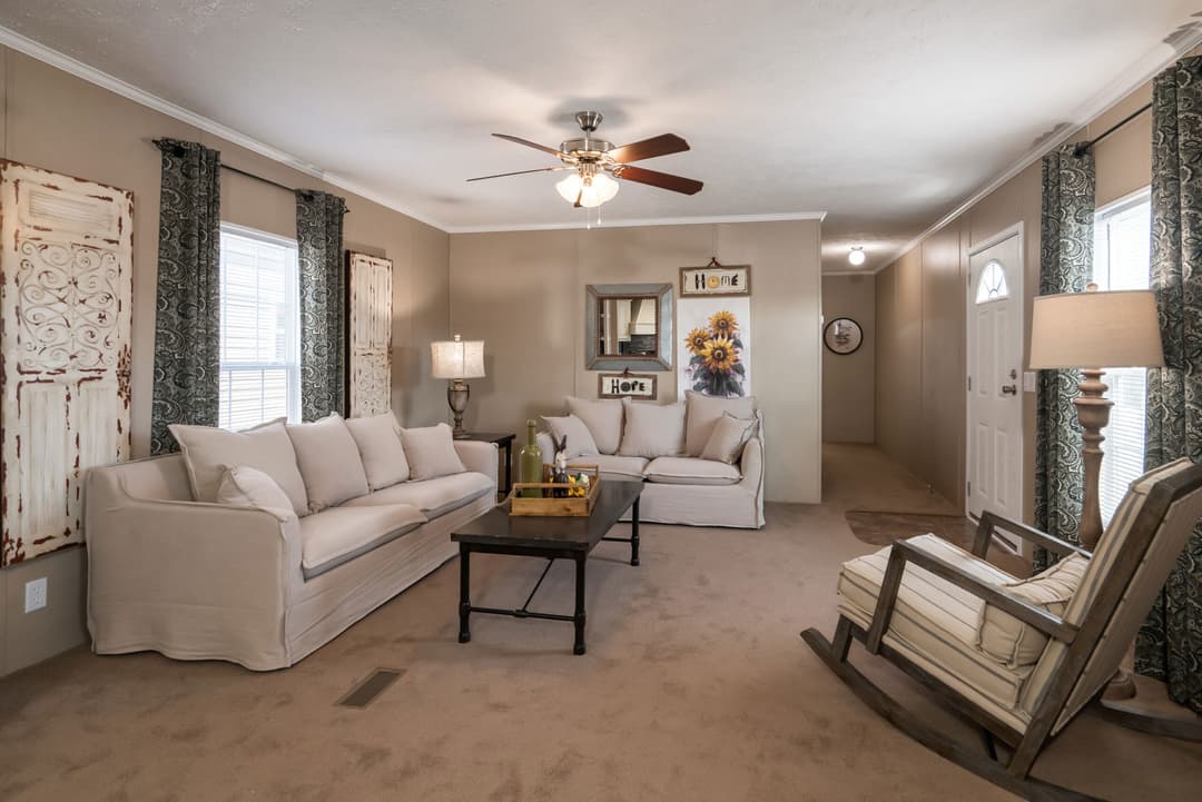 Md-109 interior home features