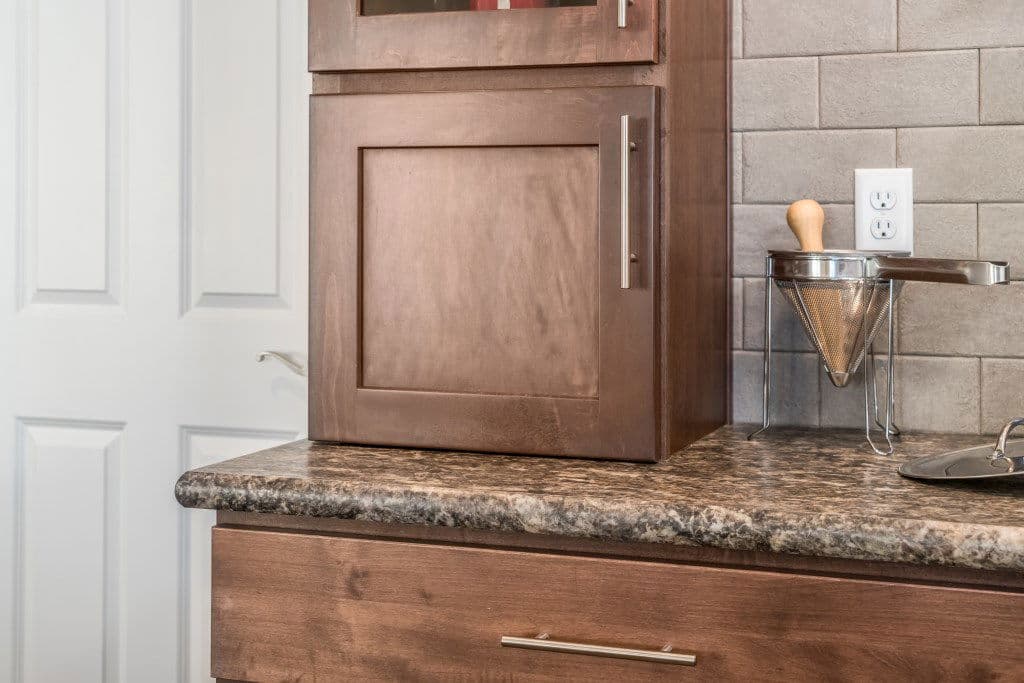 Ultra ranch 2p2403-x interior home features