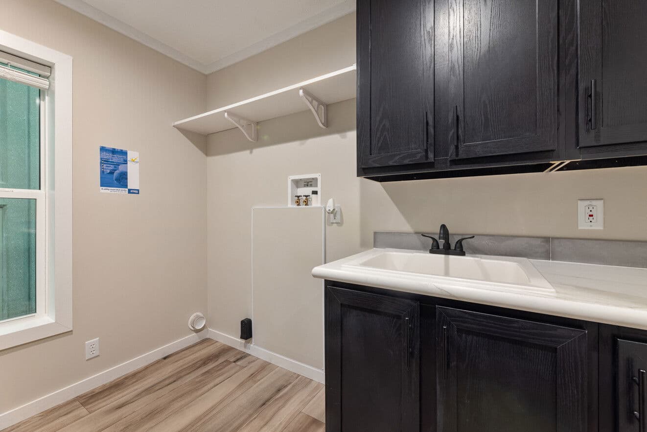 Atmos 28603n interior home features