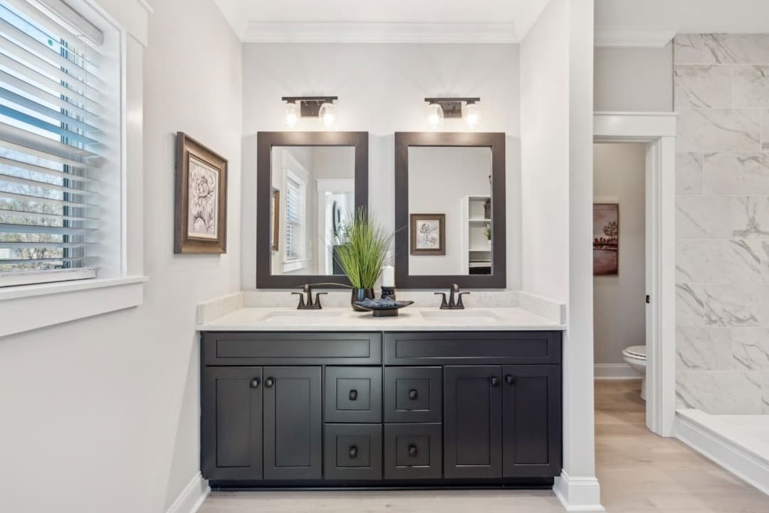 Whitfield cape bathroom home features