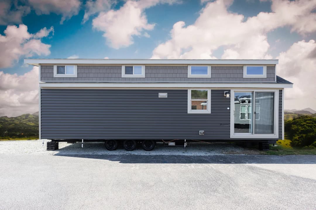 Island 4809b elevation and exterior home features