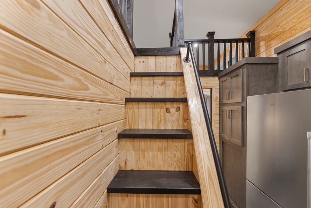 Eagle loft 13291p interior home features