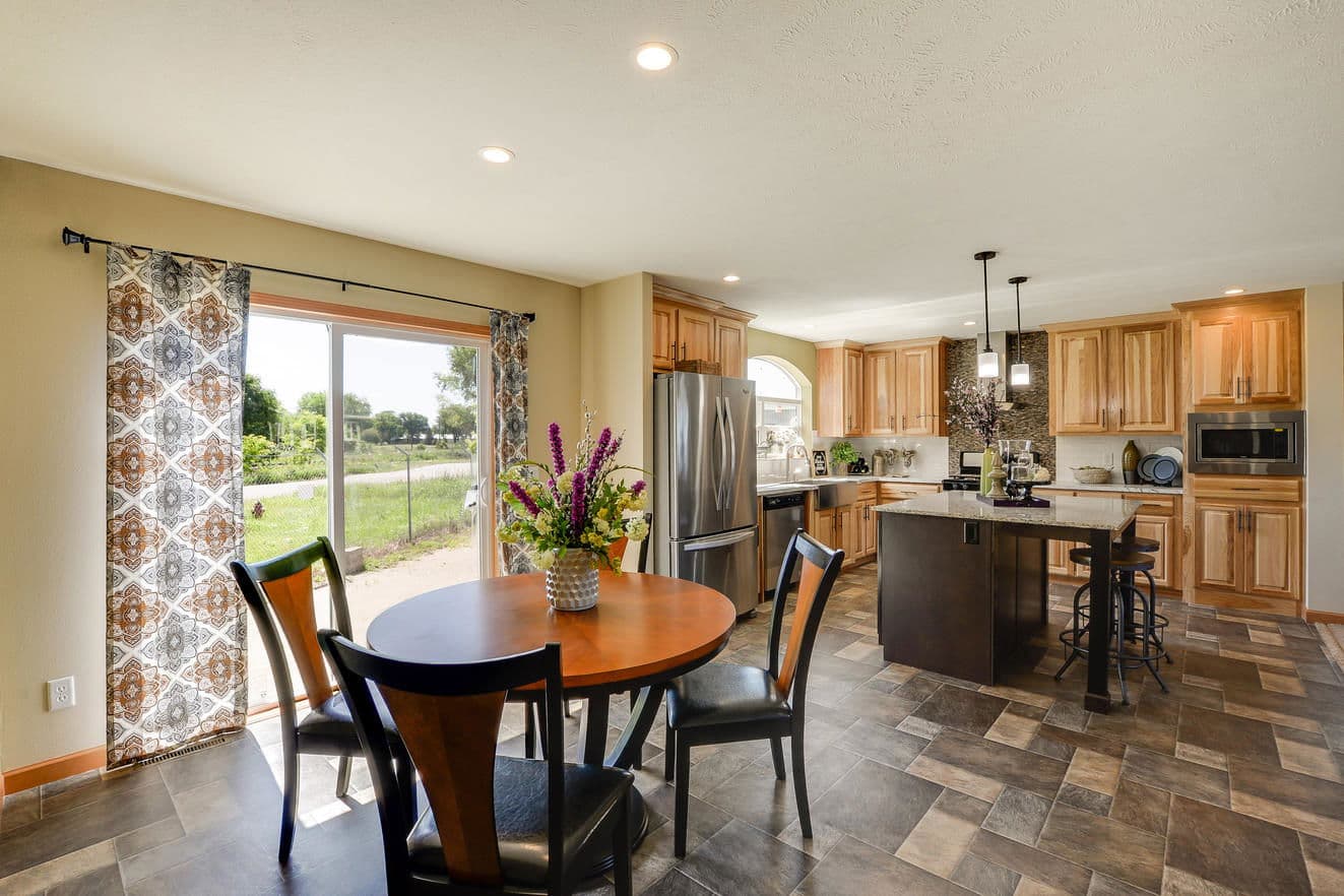 The blue ridge 185005 interior home features