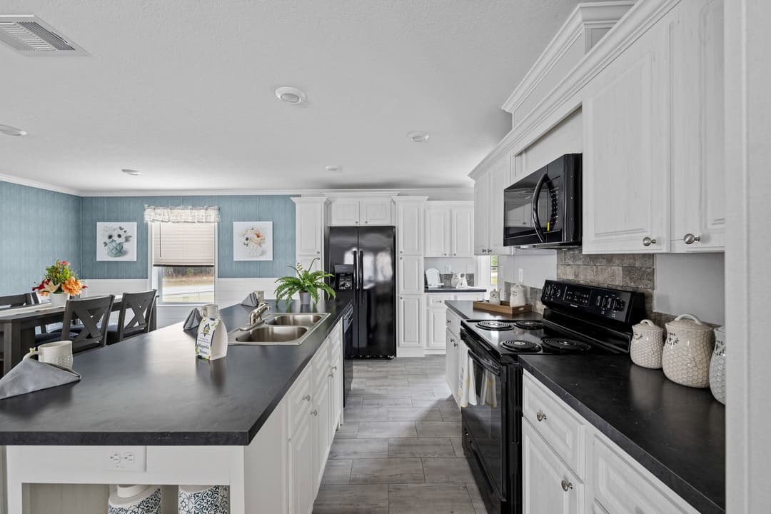 Venice w/study kitchen home features