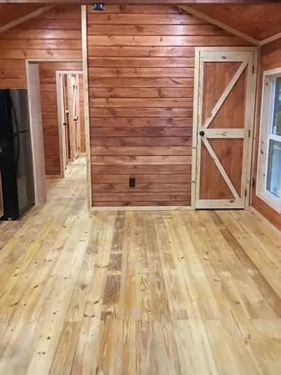 Base camp | 4b 103 interior home features