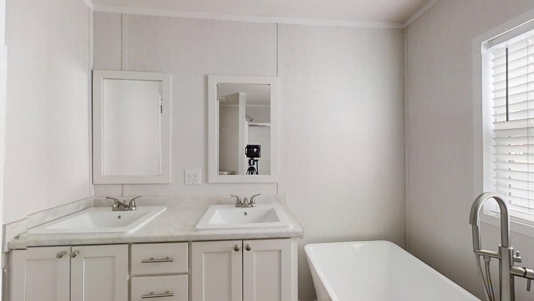The matthew bathroom home features