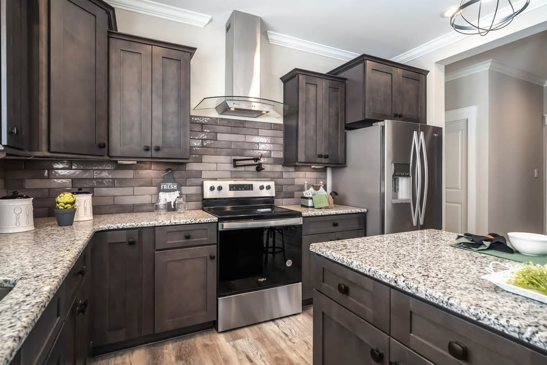 Tidewater cape kitchen home features