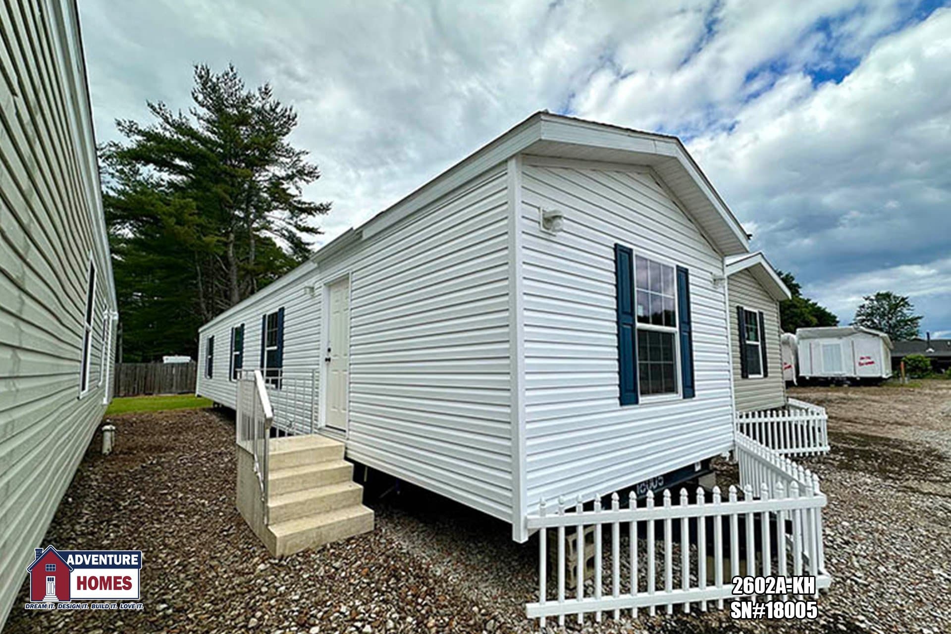 2602a-kh hero, elevation, and exterior home features