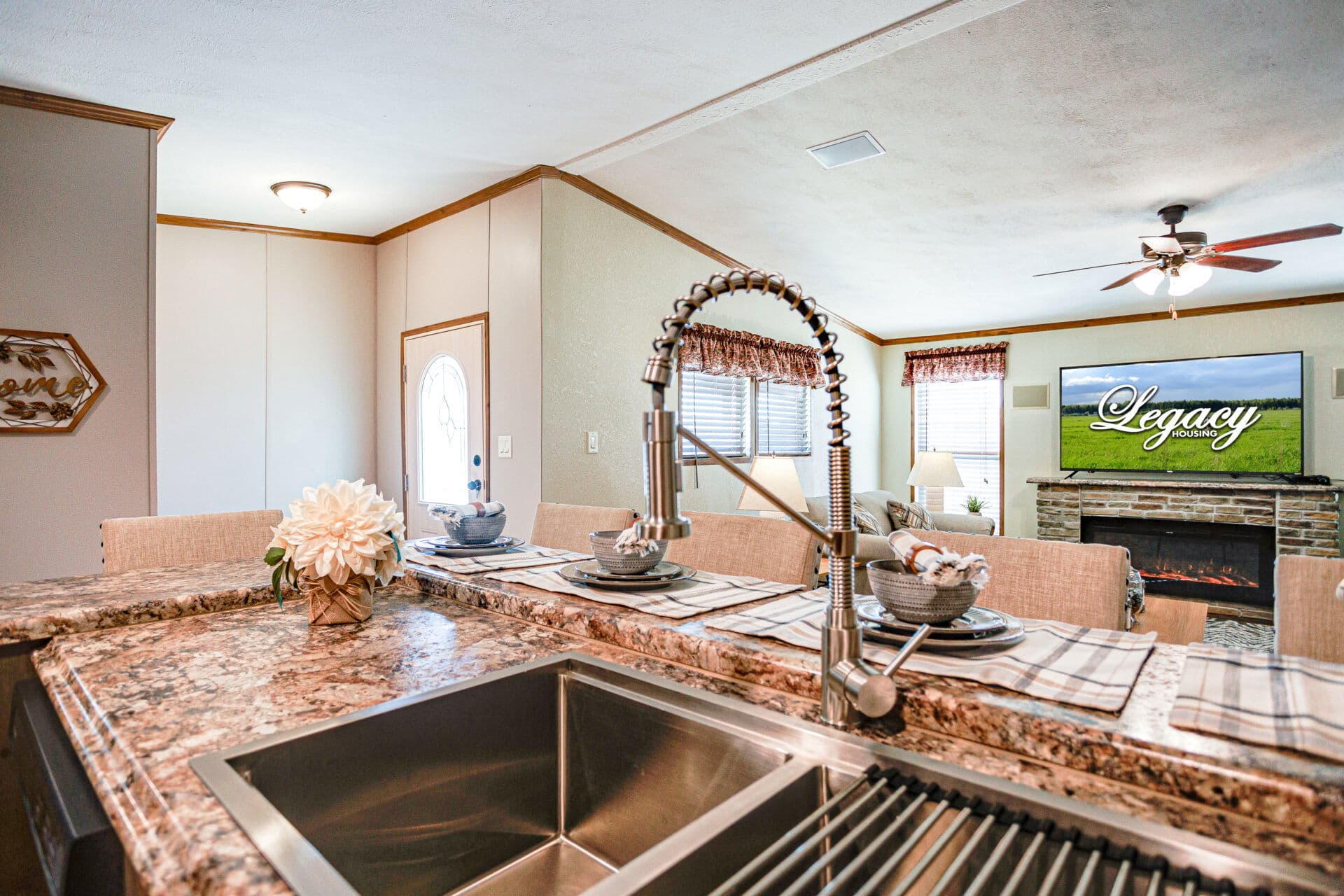 Doublewide s-28×56-32flp kitchen home features