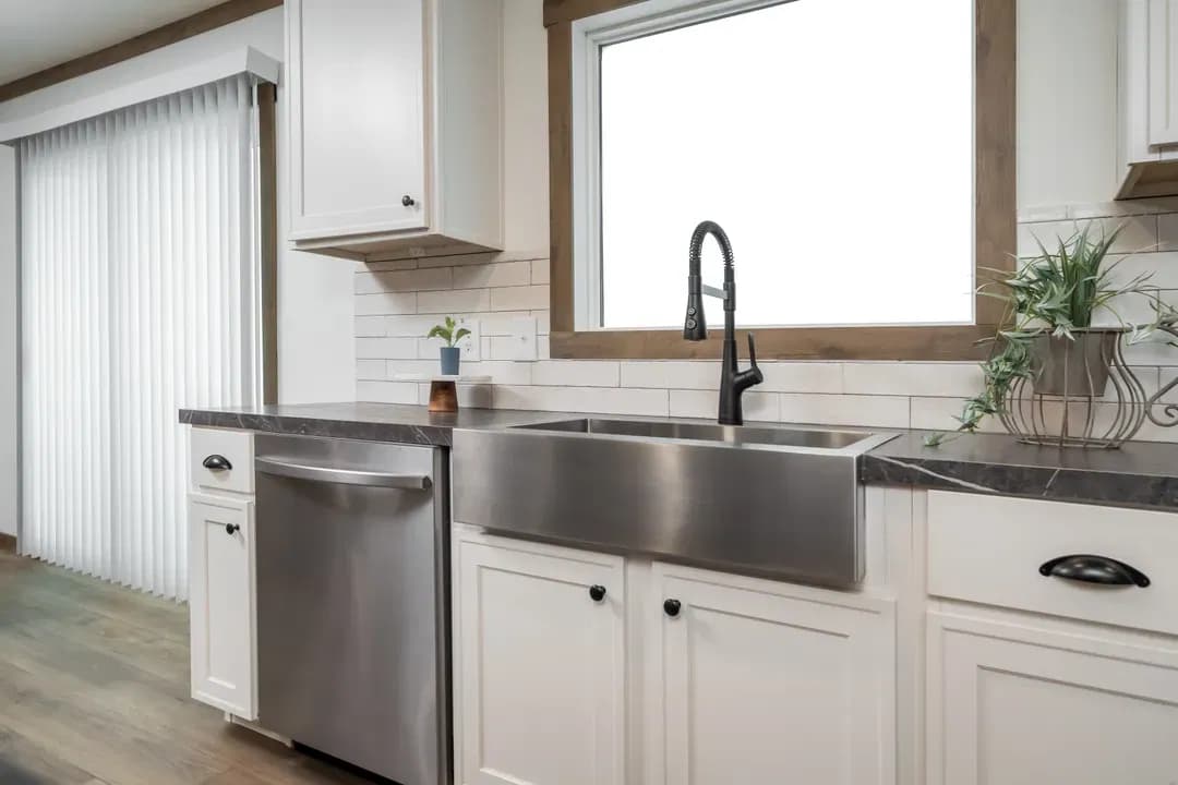 The lizzie kitchen home features