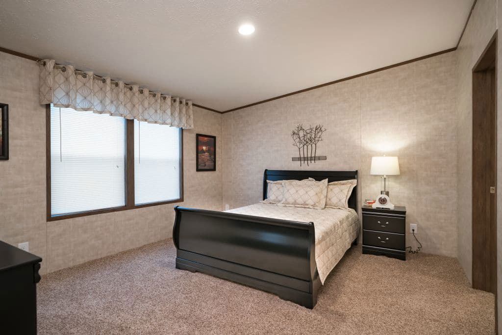 Astro creations ranch 3a2015-p bedroom home features