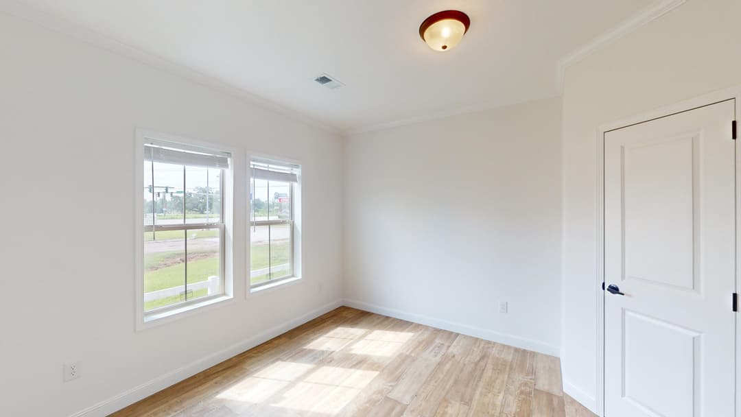 Pri3284-2010-2 bedroom home features