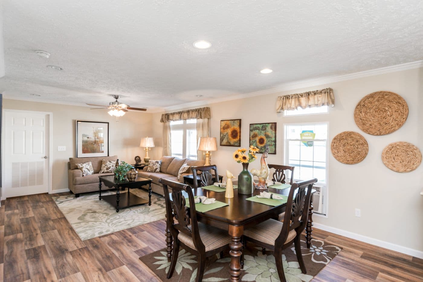 The elite 60 interior home features