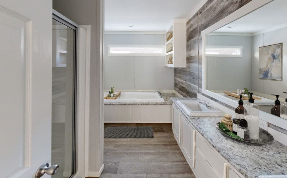 Mustang meadows p56p bathroom home features