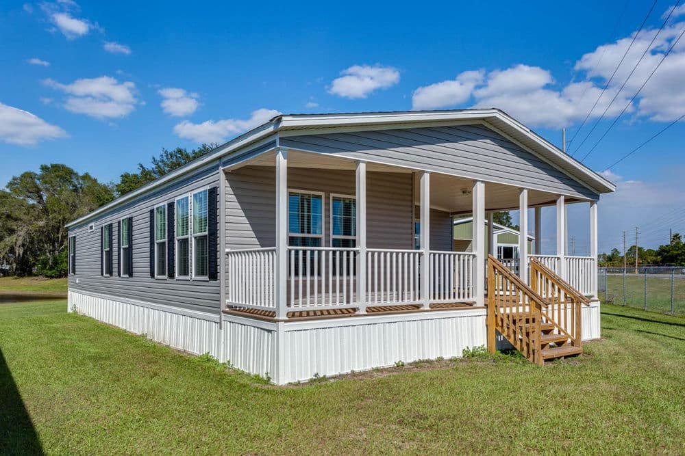 Mack hero, exterior, and elevation home features