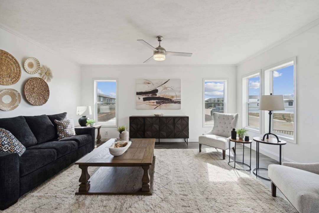 Orion-e interior home features