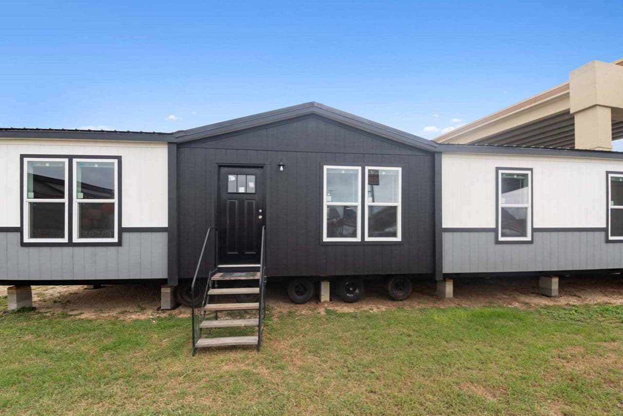 The desire exterior home features