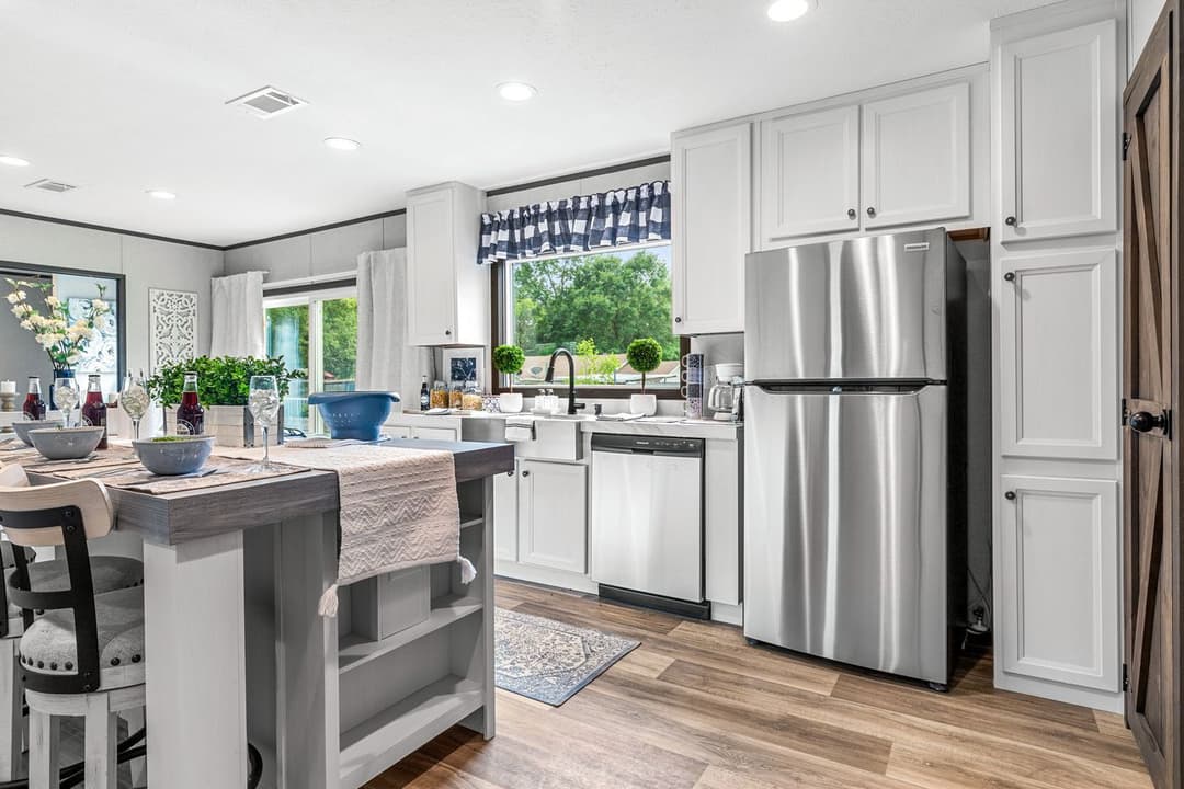 The anniversary 2.1 kitchen home features