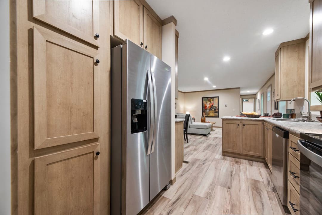 Ascension 16723h kitchen home features