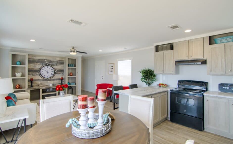 Coyote ridge 331 kitchen home features