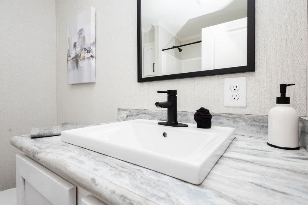 Astro creations singlewide 1a2081-p bathroom home features