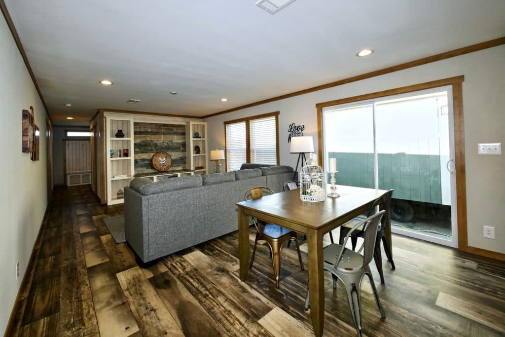 Macey 9768 interior home features