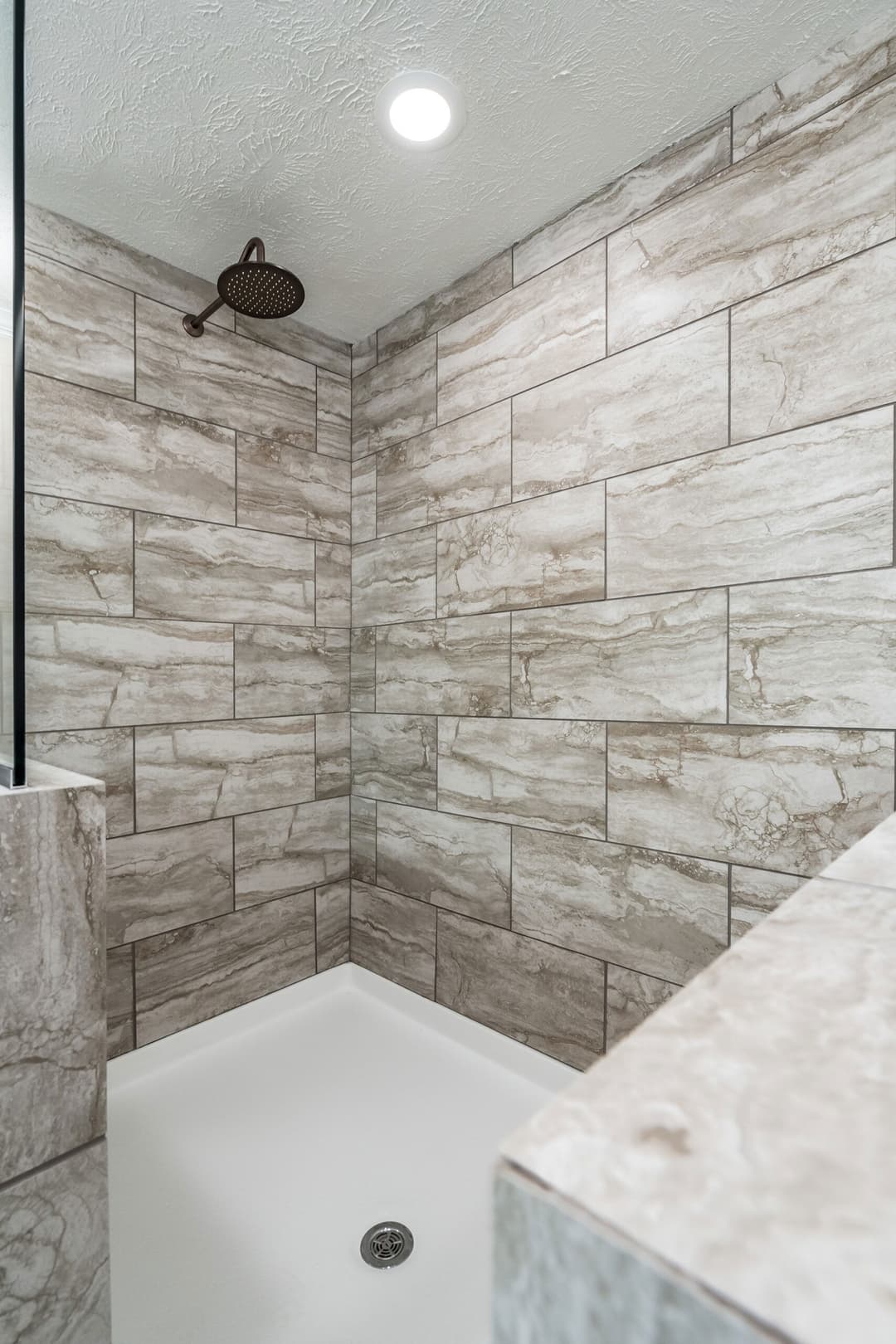 Kb-3245 tiger kat bathroom home features