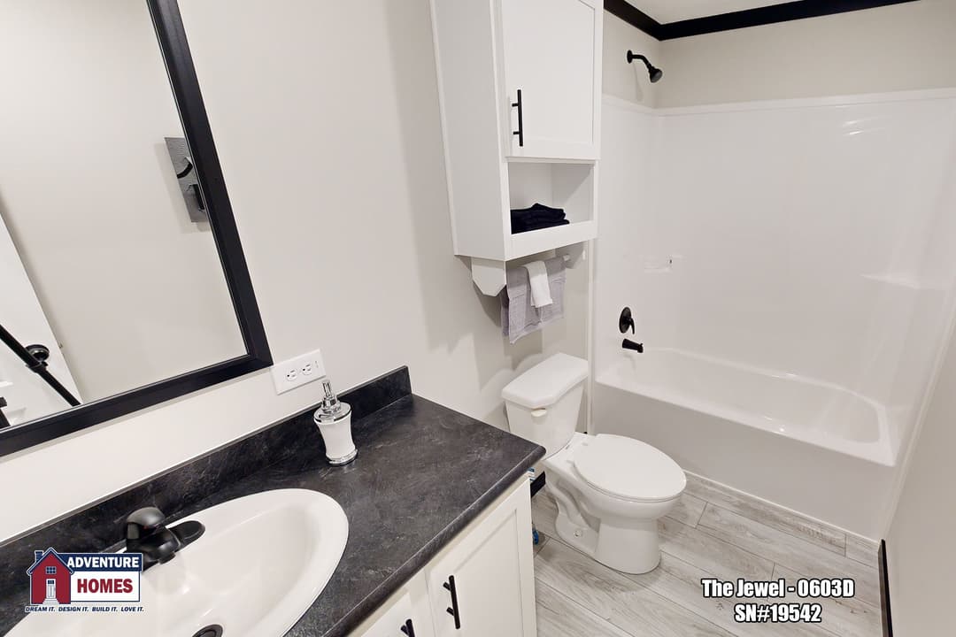 Auburn aire | 0683c bathroom home features
