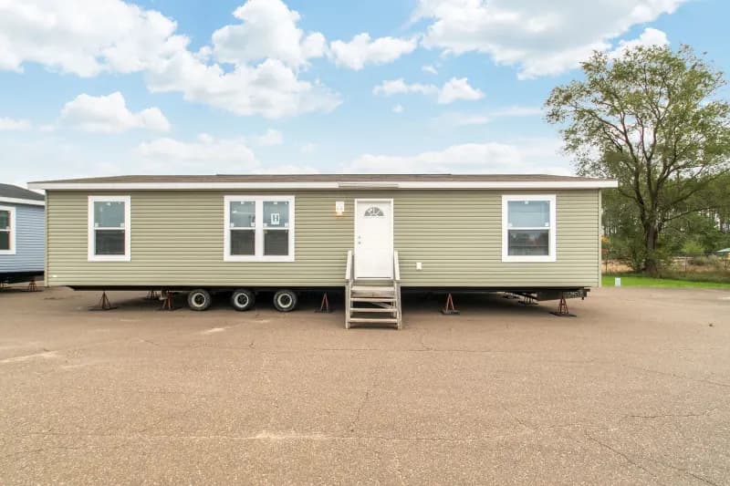 Arlington 2214 hero, elevation, and exterior home features