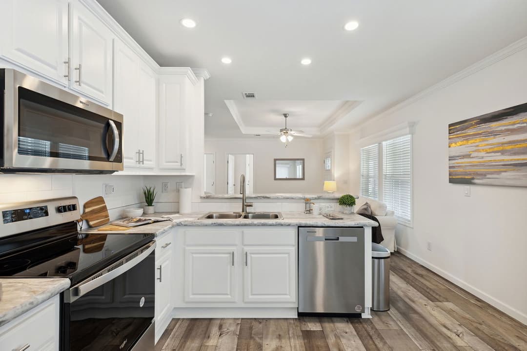 Silver springs 5029 kitchen home features