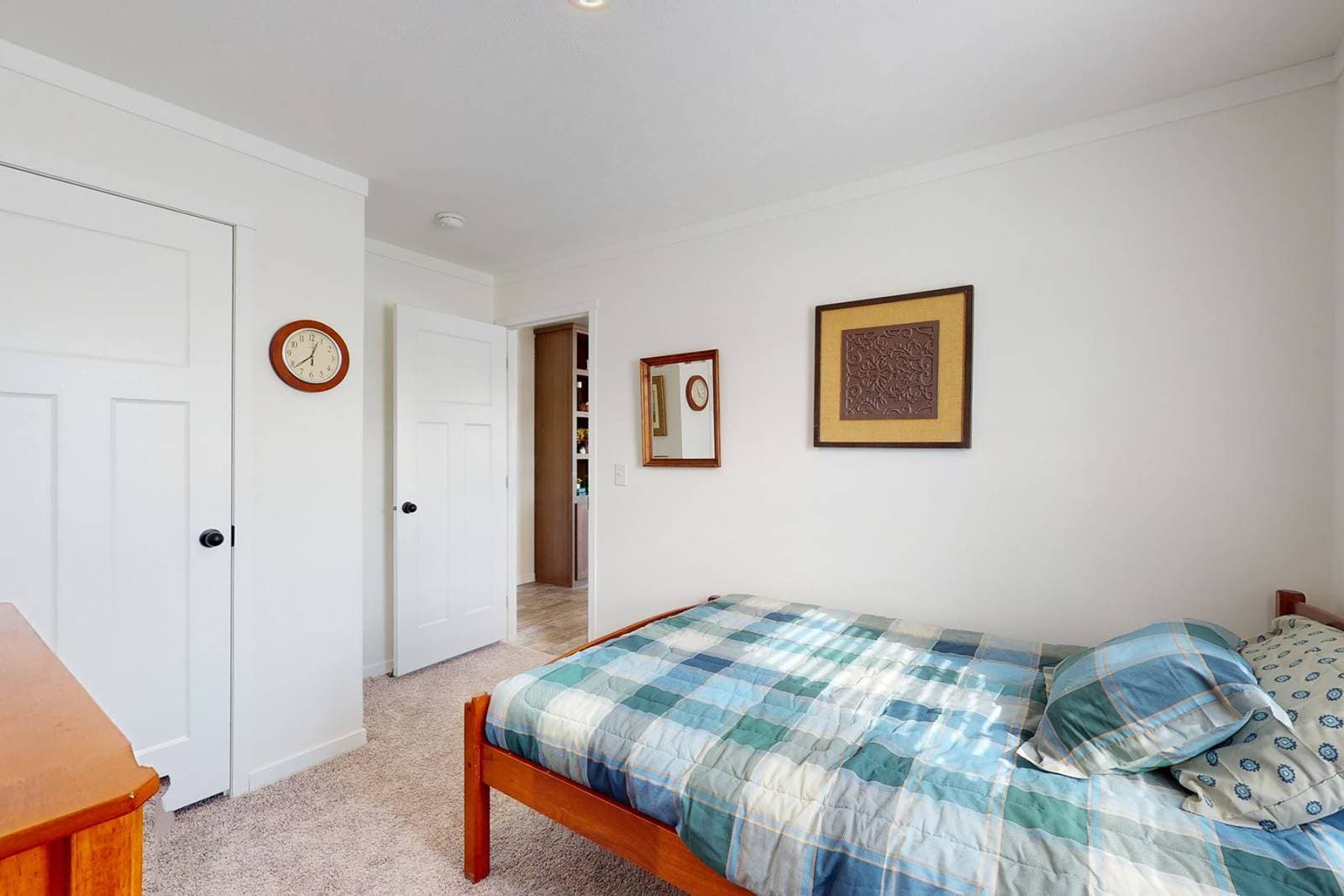 East point - intrigue bedroom home features