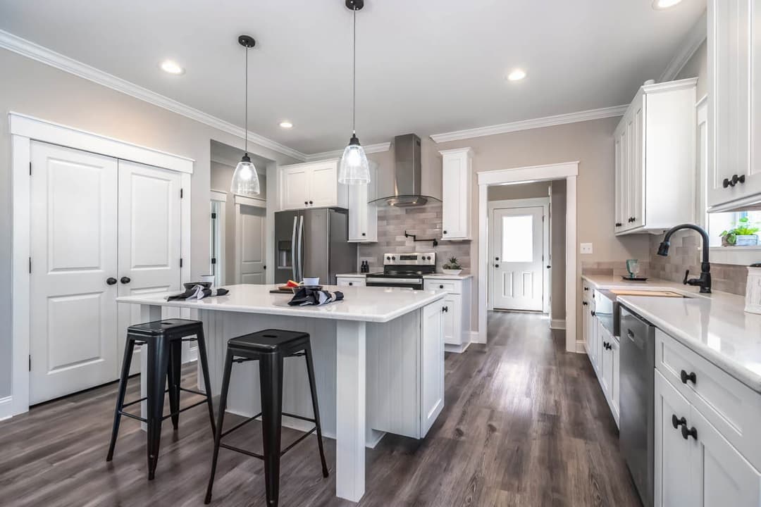 Southampton cape kitchen home features