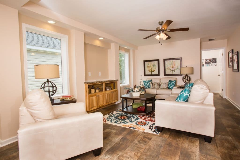 Raven max 28 28763b interior home features