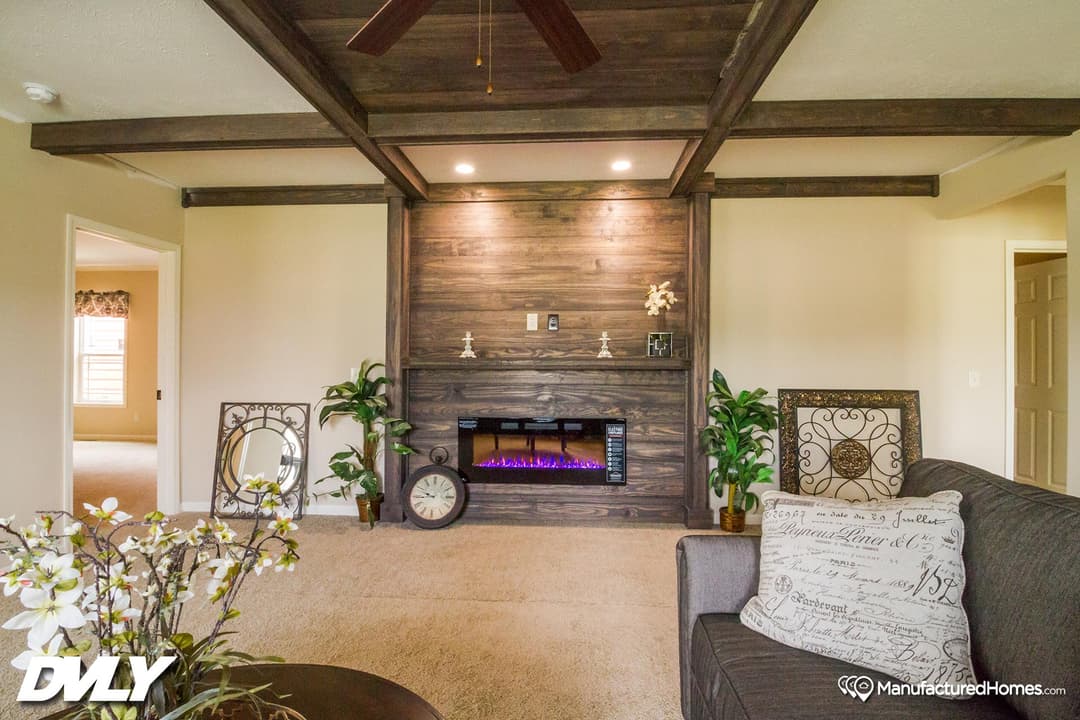 Ahaveh interior home features