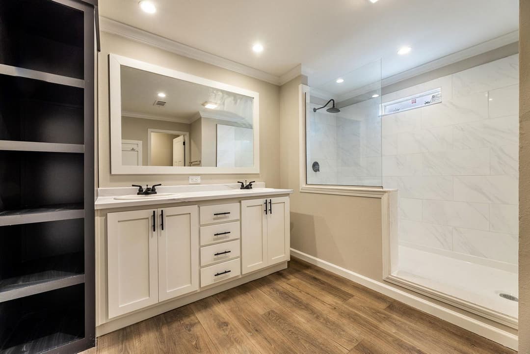 Innovation 2864h bathroom home features