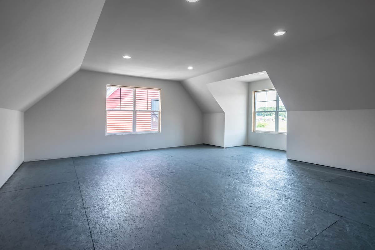 Farmhouse i two story interior home features