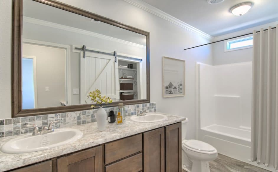 Haven 6368 bathroom home features