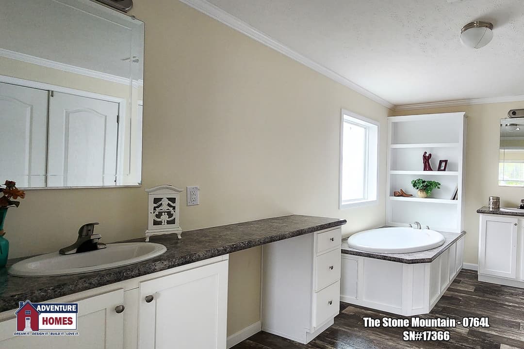 Stone mountain | 0764l bathroom home features