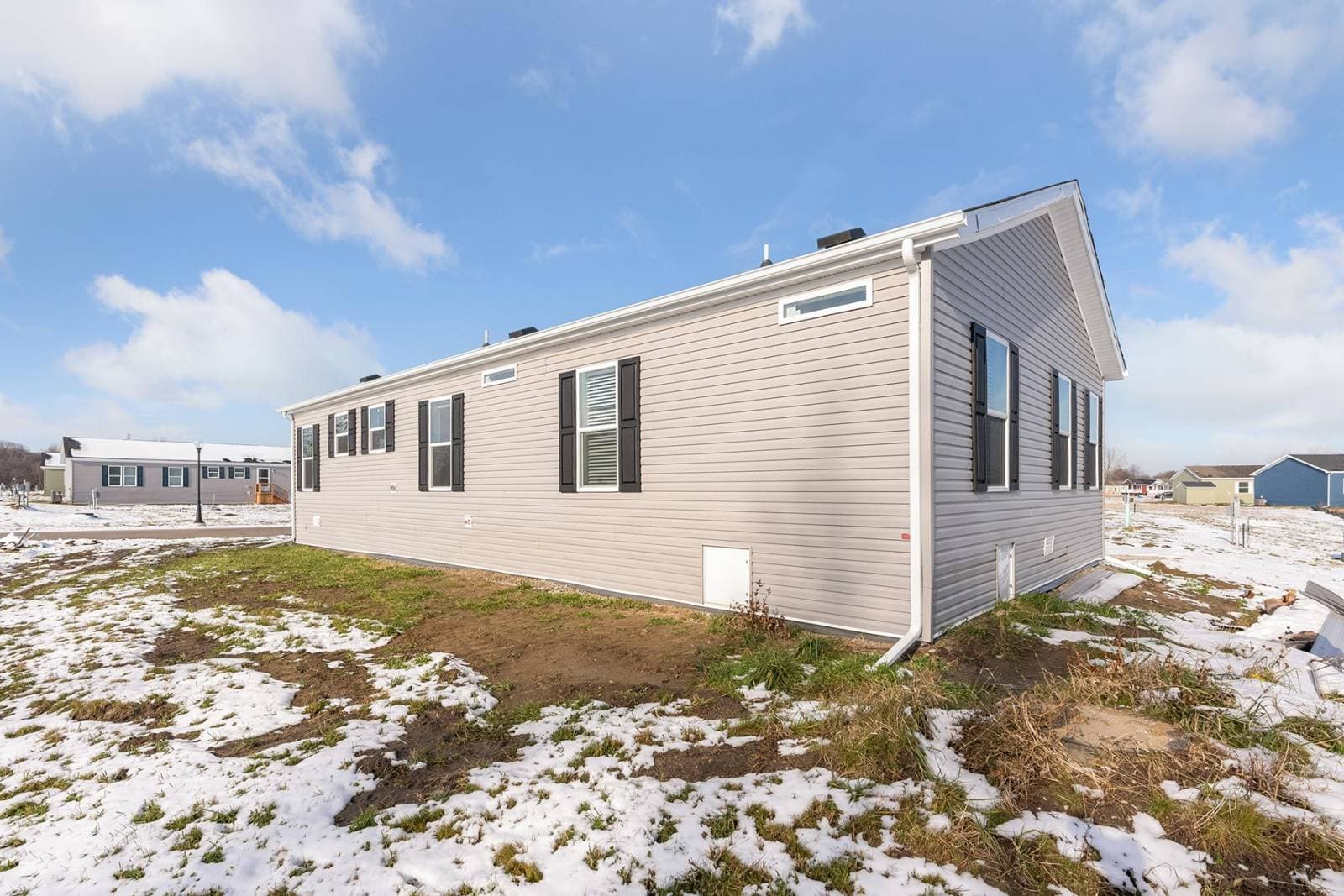 N682 exterior home features