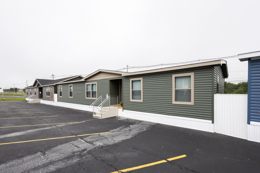 Regulus elevation and exterior home features