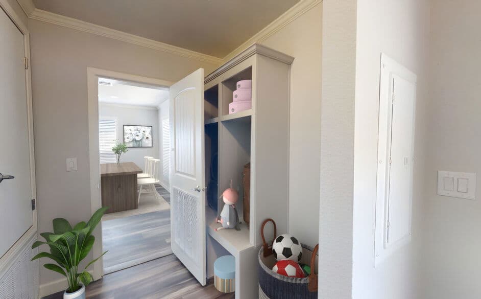 Haven 6368 interior home features