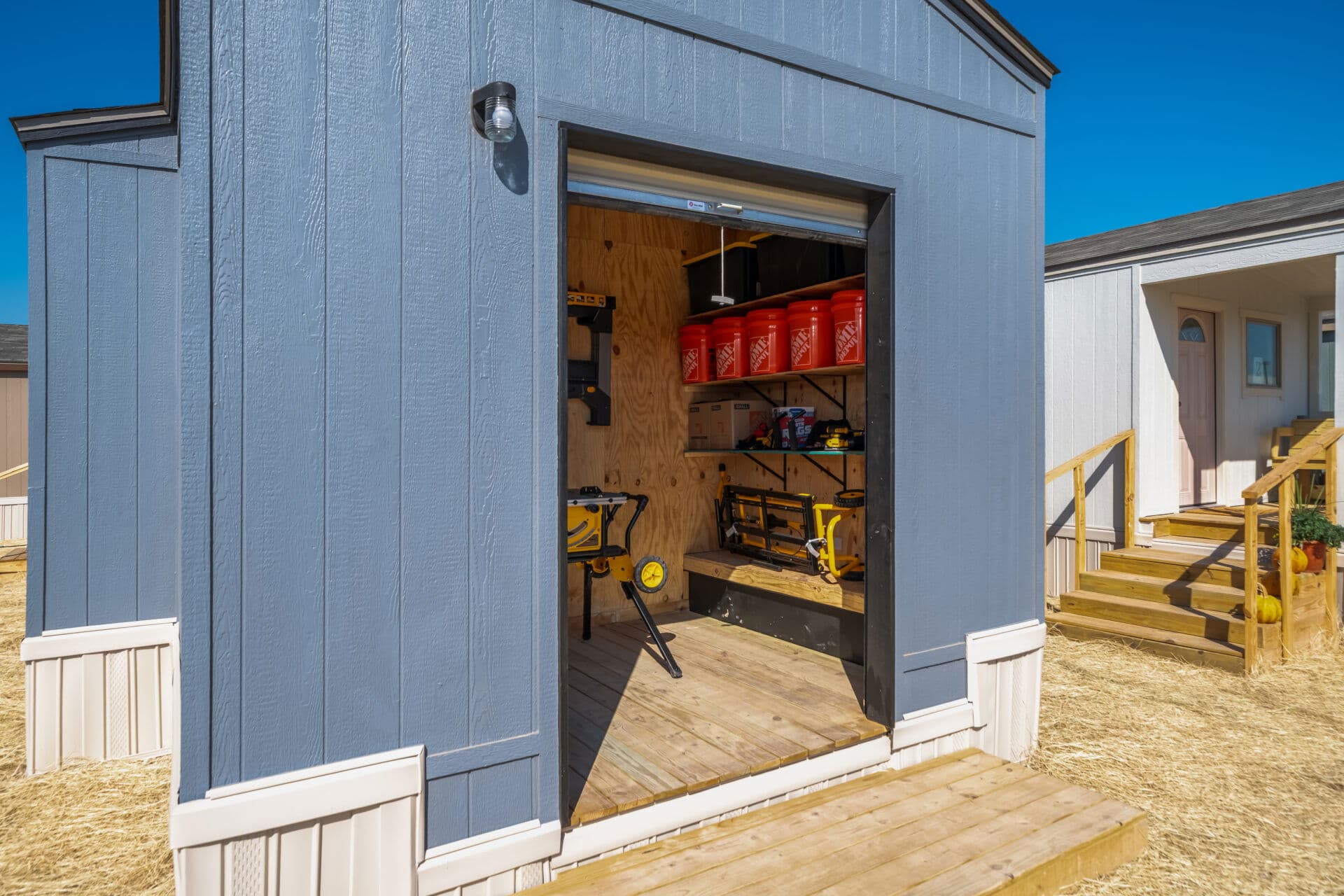 Singlewide h-16×72-32d shed exterior home features